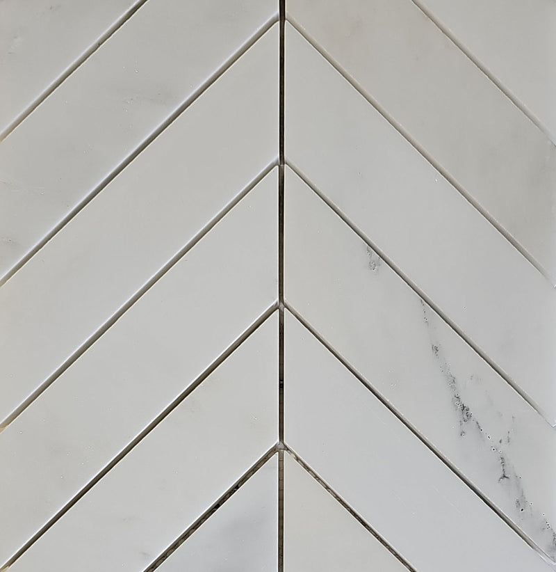Big Chevron Marble Mosaic Tile – Oriental White, Polished | 5" x 6" | 217 x 337 mm